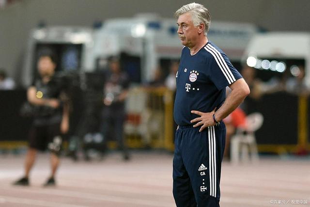 “领帆而上”  2026上海帆船公开赛开幕