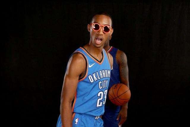 前曼联助教范尼出任莱斯特城主帅，合同至2027年